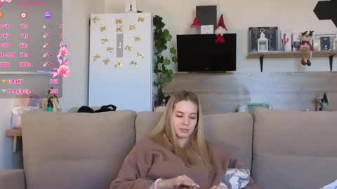 Snapshot of ms_foryou chatting on 22, 1, 2025 Ms ForYOU online show from 22, 1, 2025