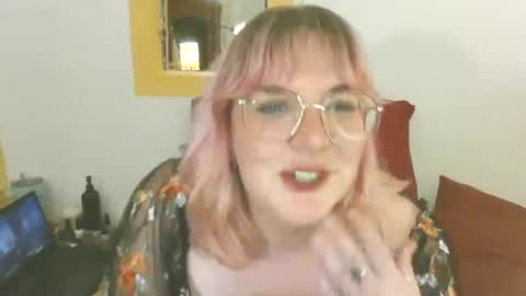 Snapshot of ms_rosiecozy chatting on 29, 6, 2026 Rose online show from 29, 6, 2026