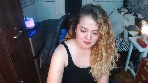 Snapshot of ms_shanel chatting on 4, 2, 2025 msshanel online show from 4, 2, 2025