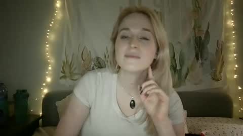 msclairewhatever online show from 8, 9, 2025
