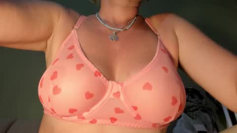 MsPurrfectLove online show from 6, 3, 2025