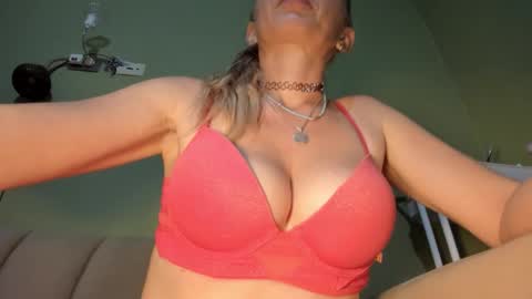 MsPurrfectLove online show from 27, 11, 2025