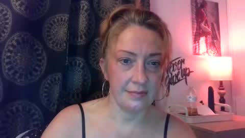 Snapshot of mswhitney618 chatting on 12, 9, 2025 mswhitney618 online show from 12, 9, 2025