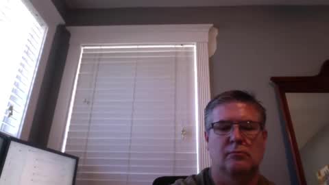 Snapshot of mtbrdr73 chatting on 6, 10, 2025 mtbrdr73 online show from 6, 10, 2025