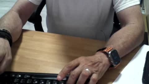 Snapshot of mtwpaul chatting on 22, 6, 2026 mtwpaul online show from 22, 6, 2026