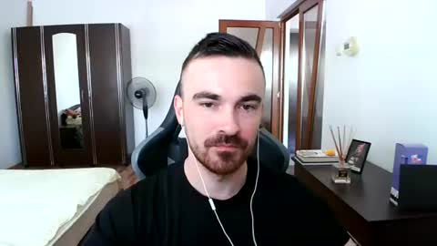 Snapshot of mu5clemania chatting on 27, 6, 2026 Victor online show from 27, 6, 2026