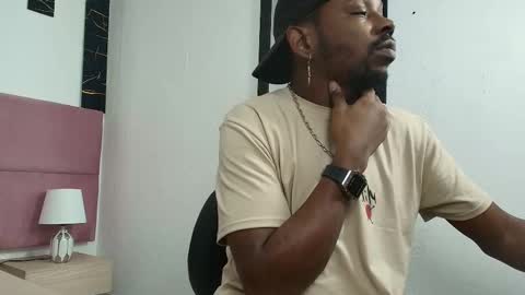 Muller Asher online show from 9, 10, 2025