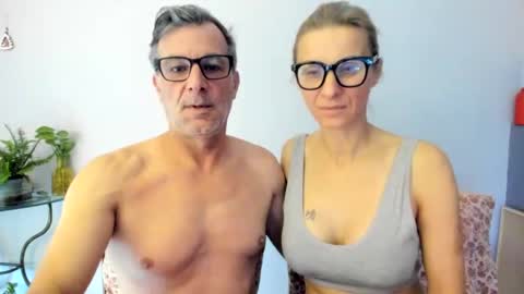 LOVELY JULIA  Peter DAY online show from 6, 12, 2024