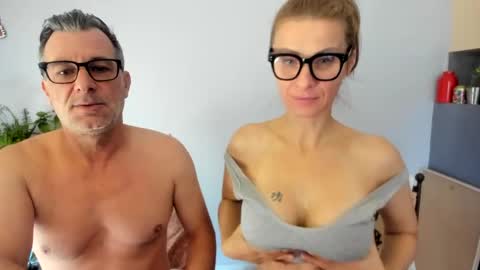 LOVELY JULIA  Peter DAY online show from 12, 1, 2025
