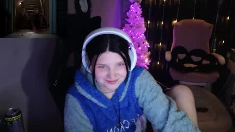 Snapshot of mura_muur chatting on 11, 12, 2024 Milana online show from 11, 12, 2024
