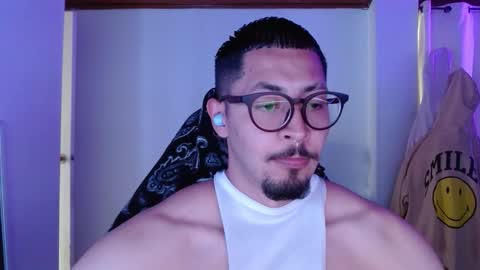 Snapshot of muscle_cock32 chatting on 2, 2, 2026 David Big online show from 2, 2, 2026