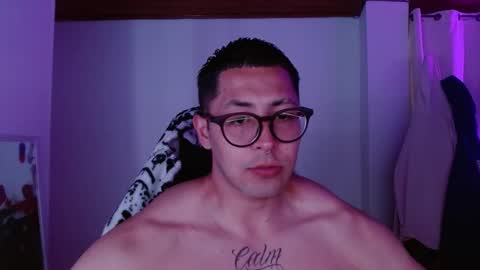 Snapshot of muscle_cock32 chatting on 6, 2, 2026 David Big online show from 6, 2, 2026