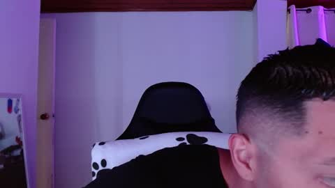Snapshot of muscle_cock32 chatting on 16, 2, 2026 David Big online show from 16, 2, 2026