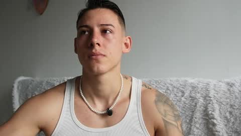 muscle_king_cum online show from 4, 6, 2026