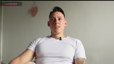 Snapshot of muscle_king_cum chatting on 18, 6, 2026 muscle_king_cum online show from 18, 6, 2026