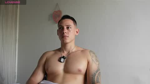 Snapshot of muscle_king_cum chatting on 2, 7, 2026 muscle_king_cum online show from 2, 7, 2026