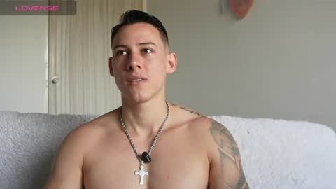 Snapshot of muscle_king_cum chatting on 8, 7, 2026 muscle_king_cum online show from 8, 7, 2026