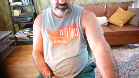Snapshot of muscledadbear chatting on 9, 7, 2026 Jordan El Din online show from 9, 7, 2026