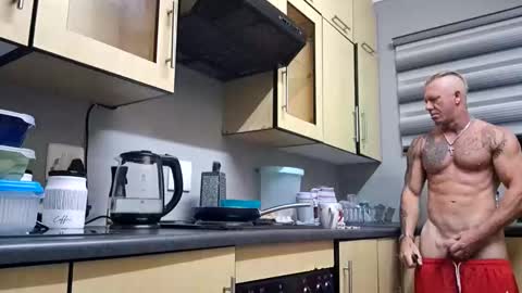 muscledaddy69s online show from 26, 3, 2026