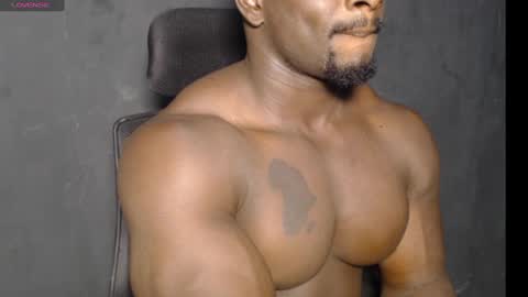 Snapshot of musclegodsammy23 chatting on 4, 12, 2024 musclegod23 online show from 4, 12, 2024
