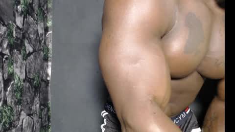 Snapshot of musclegodsammy23 chatting on 24, 1, 2025 musclegod23 online show from 24, 1, 2025