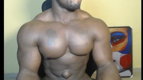 Snapshot of musclegodsammy23 chatting on 7, 2, 2025 musclegod23 online show from 7, 2, 2025