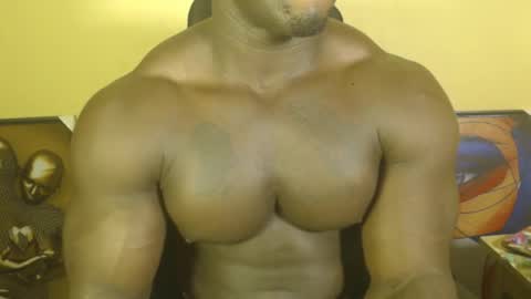 Snapshot of musclegodsammy23 chatting on 7, 3, 2025 musclegod23 online show from 7, 3, 2025