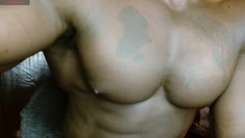musclegod23 online show from 17, 5, 2026