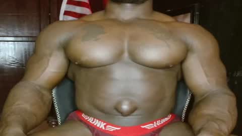 musclegod23 online show from 19, 7, 2026