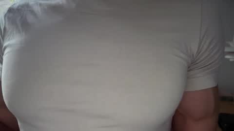 musclehair3 online show from 28, 10, 2025