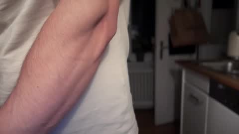 musclehair3 online show from 14, 12, 2025