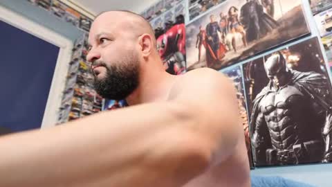 Snapshot of muscular_bear chatting on 5, 5, 2026 Chris online show from 5, 5, 2026