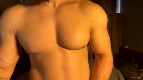 Snapshot of muscularjuggler chatting on 22, 5, 2026 muscularjuggler online show from 22, 5, 2026