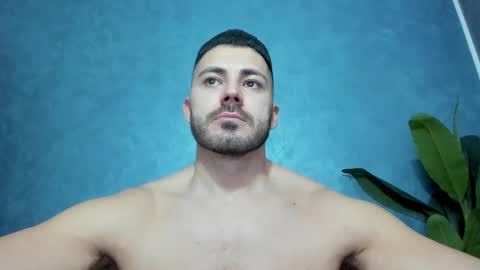 muscularmaster onlyfans online show from 25, 12, 2024