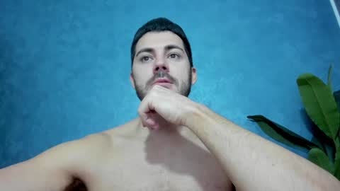 muscularmaster onlyfans online show from 15, 1, 2025