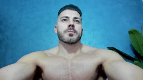 muscularmaster onlyfans online show from 15, 1, 2025