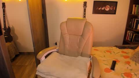 VALENTINA Luna  online show from 28, 10, 2025