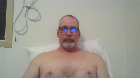 Snapshot of mustang_daddy chatting on 19, 2, 2026 307MountainMan online show from 19, 2, 2026