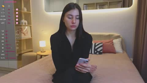 Im Marine online show from 12, 11, 2025