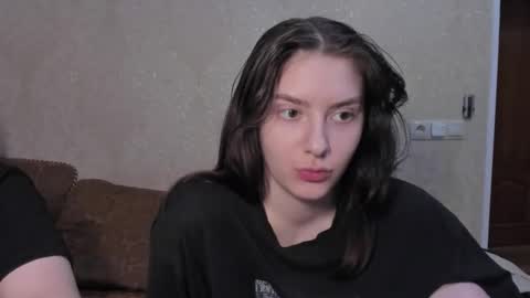 Snapshot of muuur_love chatting on 1, 3, 2026 cute couple online show from 1, 3, 2026