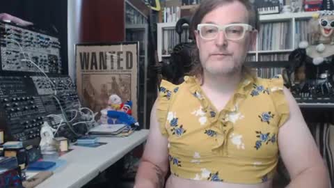 Snapshot of muziknerd chatting on 2, 7, 2026 Muziknerd online show from 2, 7, 2026