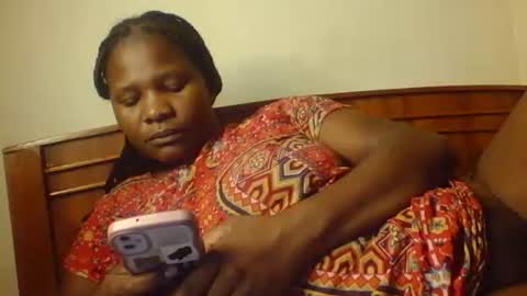 mwekas568403 online show from 2, 11, 2025