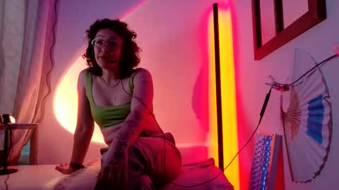 Mx. Anouk Divine online show from 31, 3, 2026