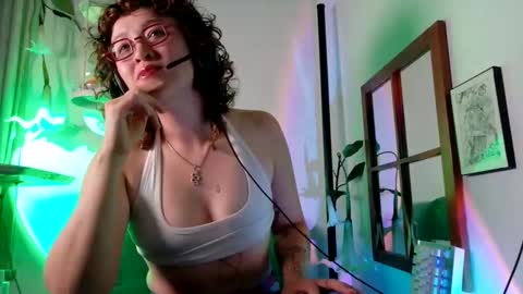 Mx. Anouk Divine online show from 15, 5, 2026