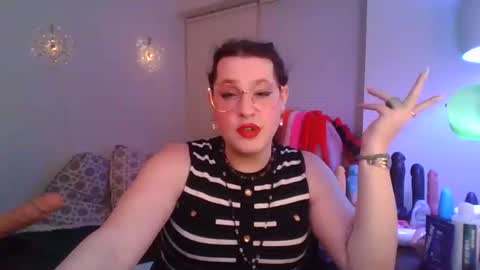 Mx Charlotte online show from 11, 5, 2026
