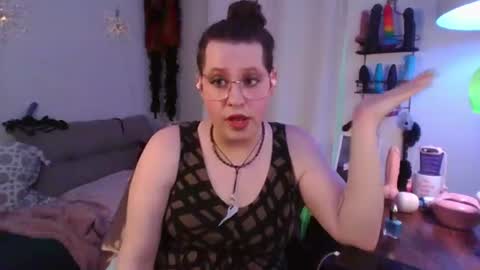 Snapshot of mxsissycharlotte chatting on 17, 6, 2026 Mx Charlotte online show from 17, 6, 2026