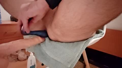 Snapshot of my_dirty_office chatting on 17, 12, 2024 my_dirty_office online show from 17, 12, 2024