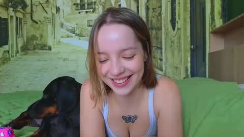 Snapshot of my_mia_ chatting on 21, 9, 2025 MIA I will be here Monday Wednesday Thursday Saturday online show from 21, 9, 2025