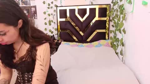 miagosling  NTMU  Dont forget follow me  online show from 28, 9, 2025