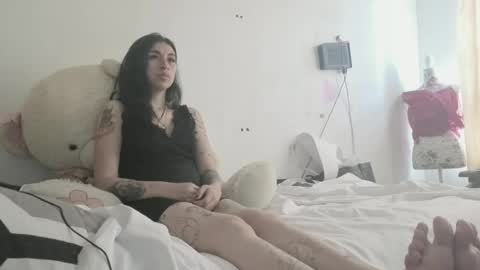 Snapshot of myagosling13 chatting on 6, 7, 2026 miagosling NTMU Dont forget follow me online show from 6, 7, 2026